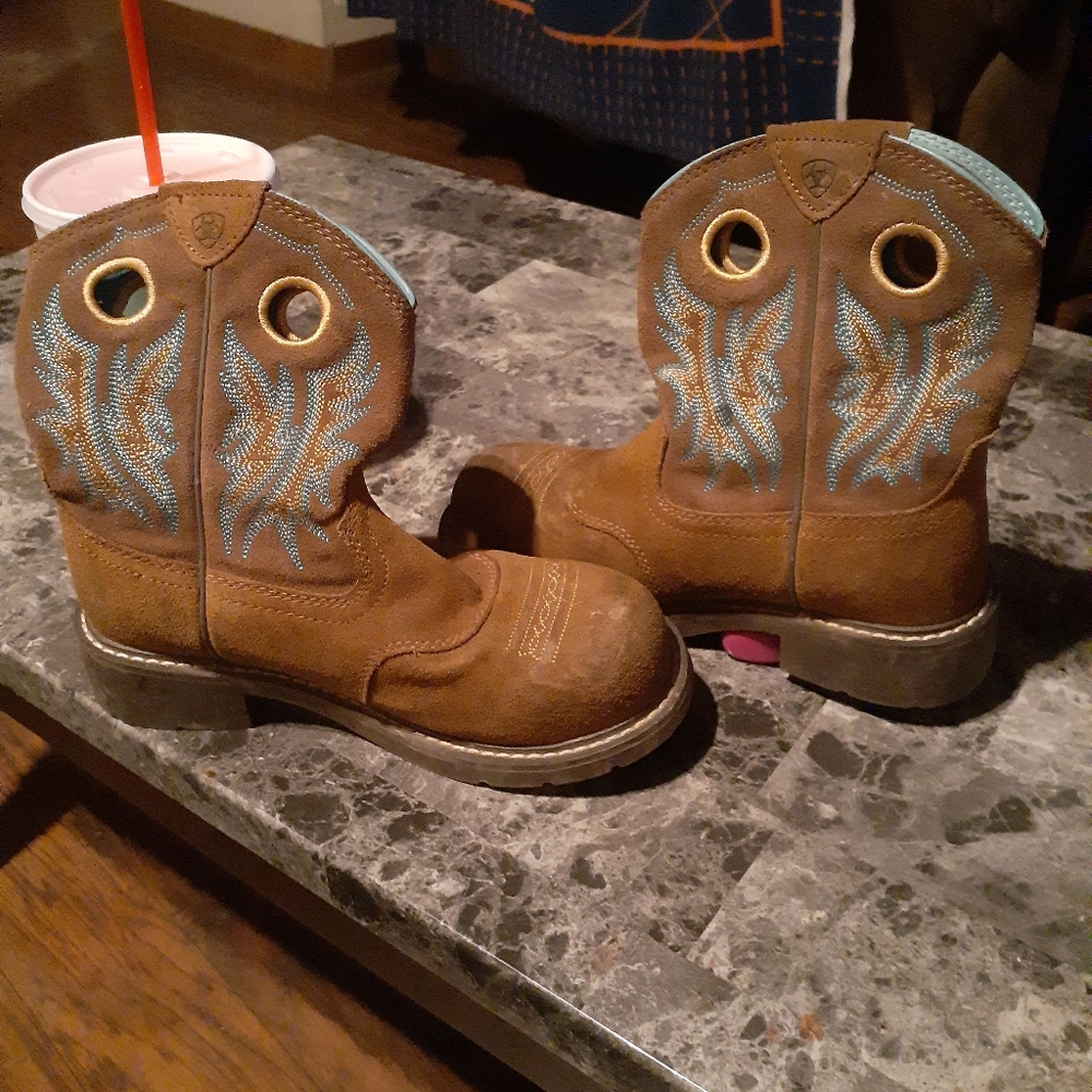 Womens Ariat steel toed work boots